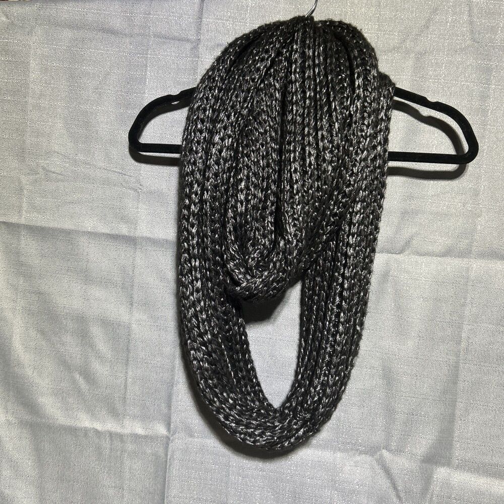 Anthropologie Vincent Pradier Black/Silver Metallic Infinity‎ Scarf Grunge Knit